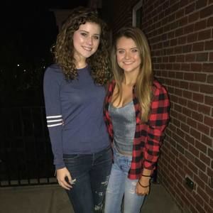 Meet your Posher, Cami